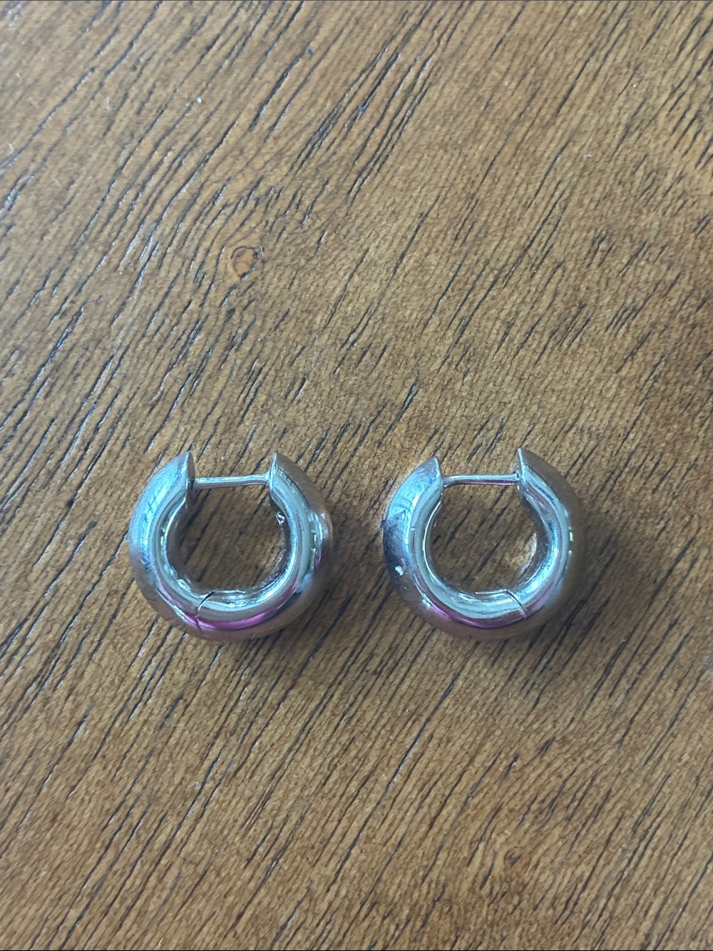 Kendra Scott silver hoop earrings